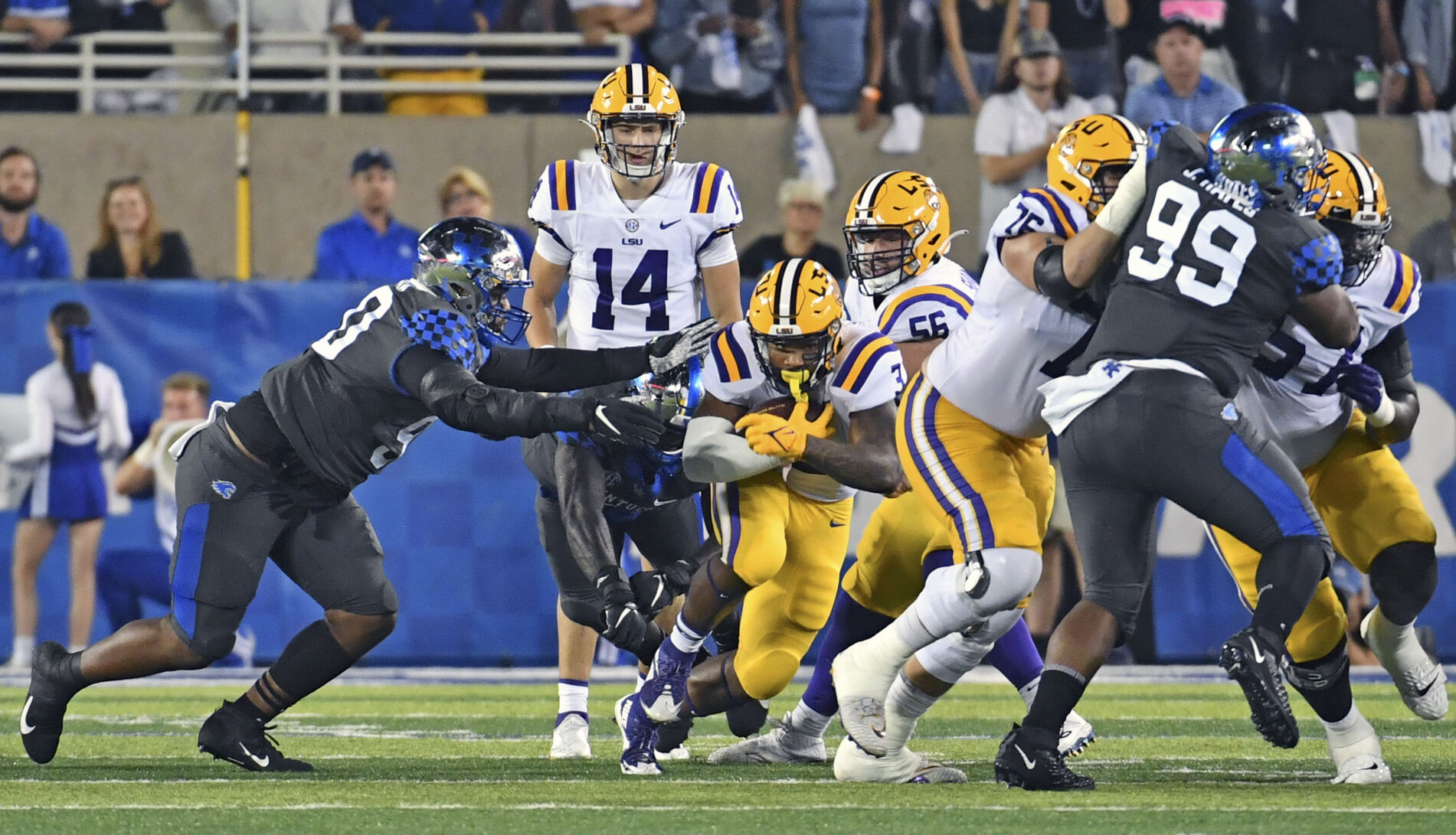 lsukentucky.101021 HS 2505.JPG